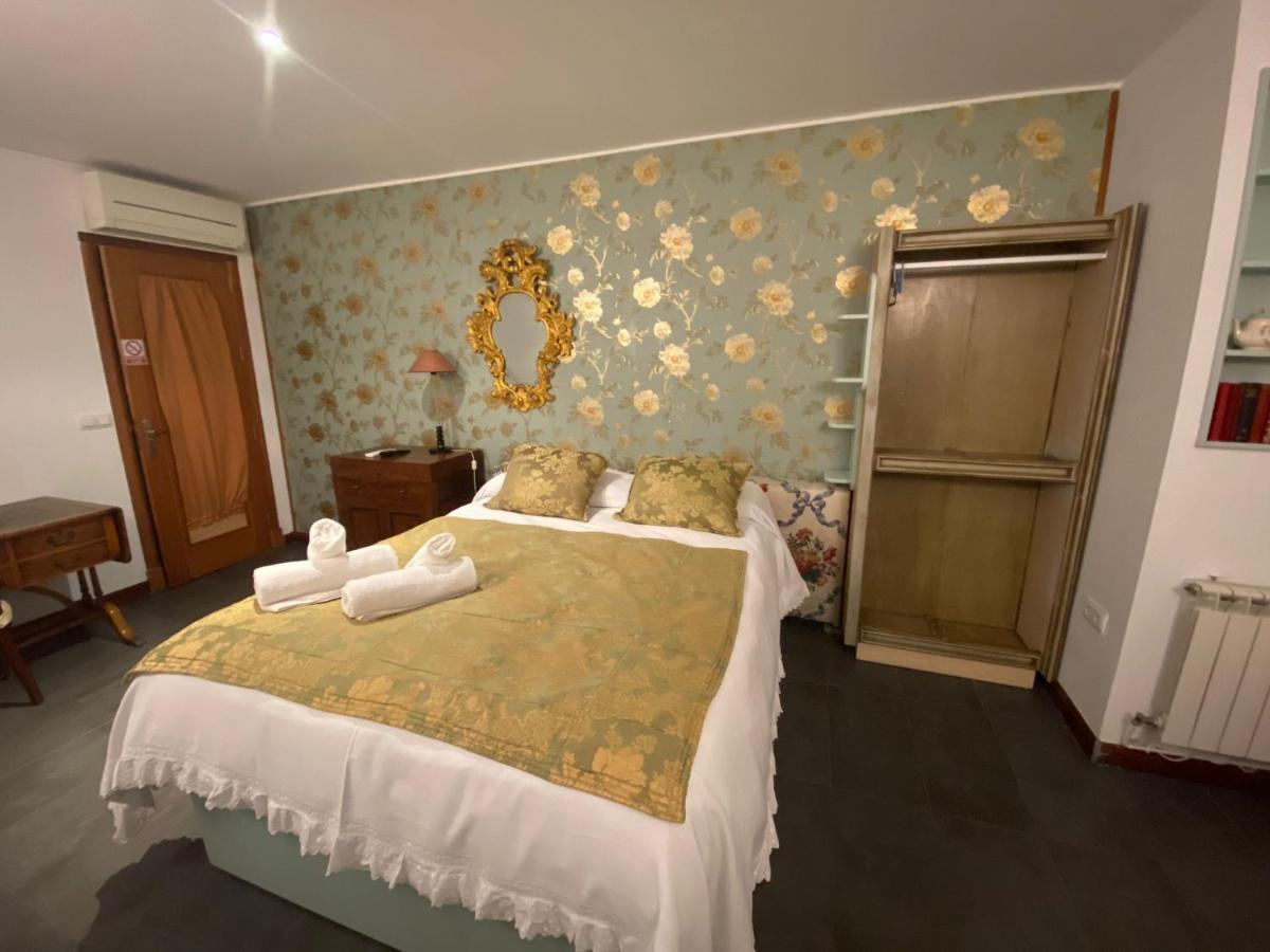 Ch Hostal Victoria Cuenca  Kültér fotó