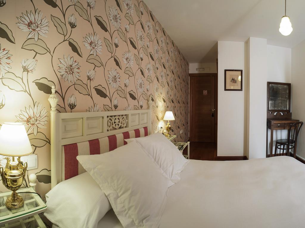 Ch Hostal Victoria Cuenca  Kültér fotó