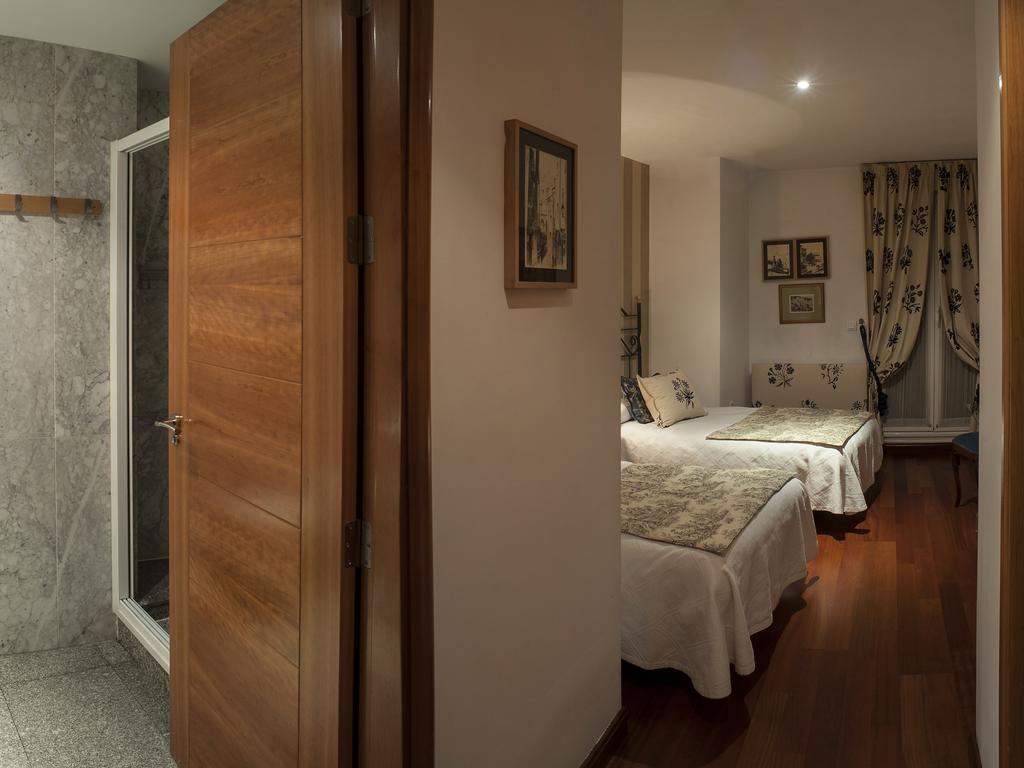Ch Hostal Victoria Cuenca  Kültér fotó