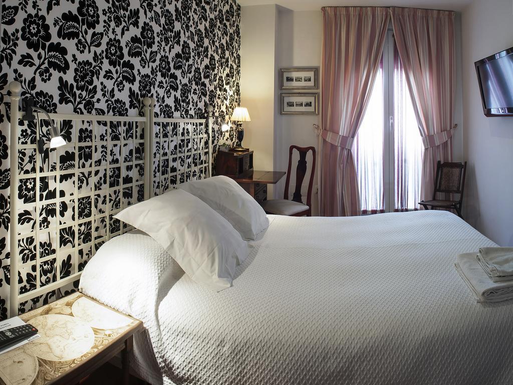 Ch Hostal Victoria Cuenca  Kültér fotó