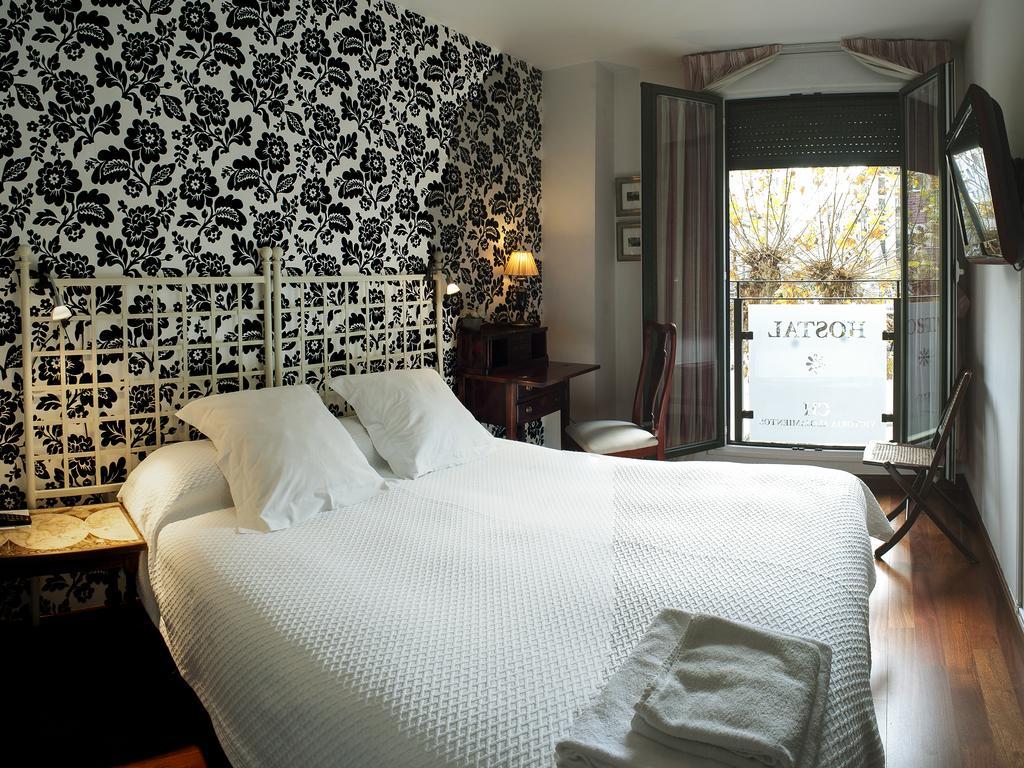 Ch Hostal Victoria Cuenca  Kültér fotó