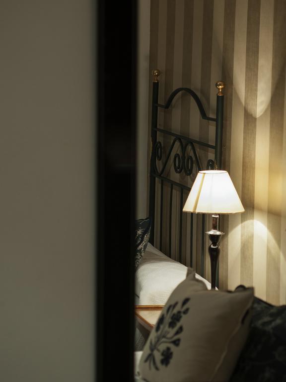 Ch Hostal Victoria Cuenca  Kültér fotó