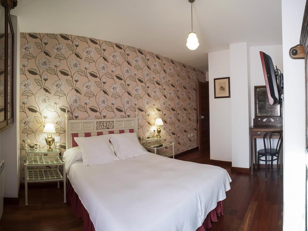 Ch Hostal Victoria Cuenca  Kültér fotó