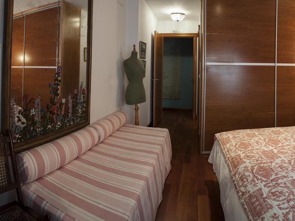 Ch Hostal Victoria Cuenca  Kültér fotó