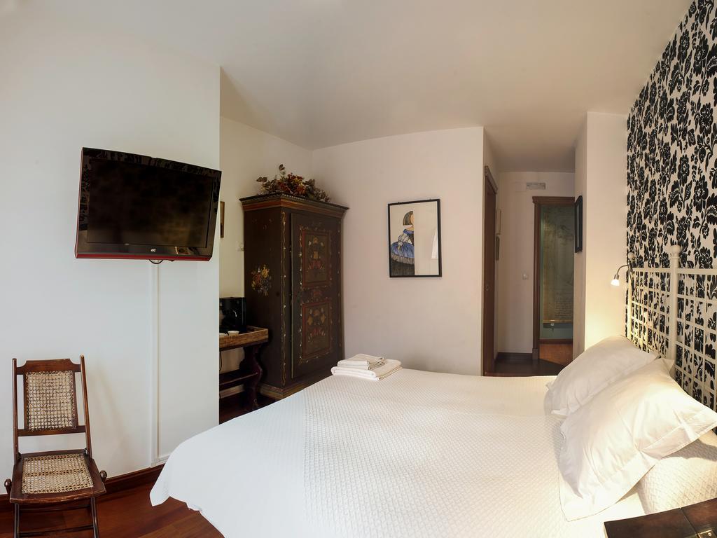 Ch Hostal Victoria Cuenca  Kültér fotó
