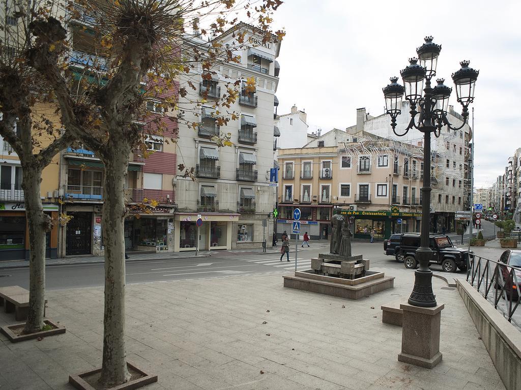 Ch Hostal Victoria Cuenca  Kültér fotó