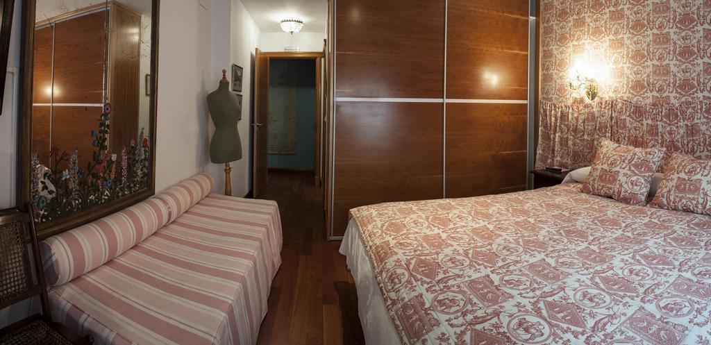 Ch Hostal Victoria Cuenca  Kültér fotó