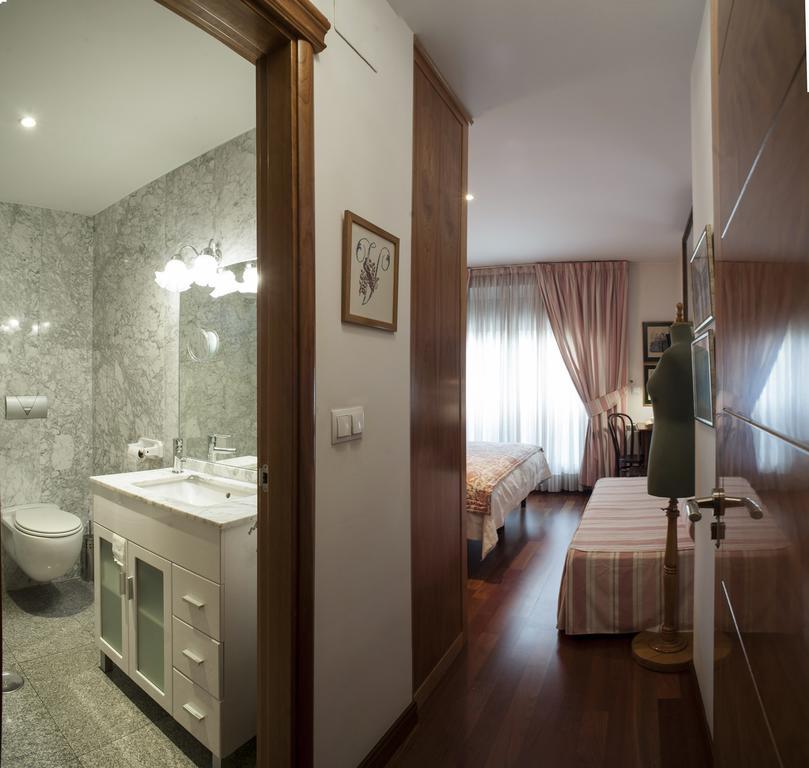 Ch Hostal Victoria Cuenca  Kültér fotó