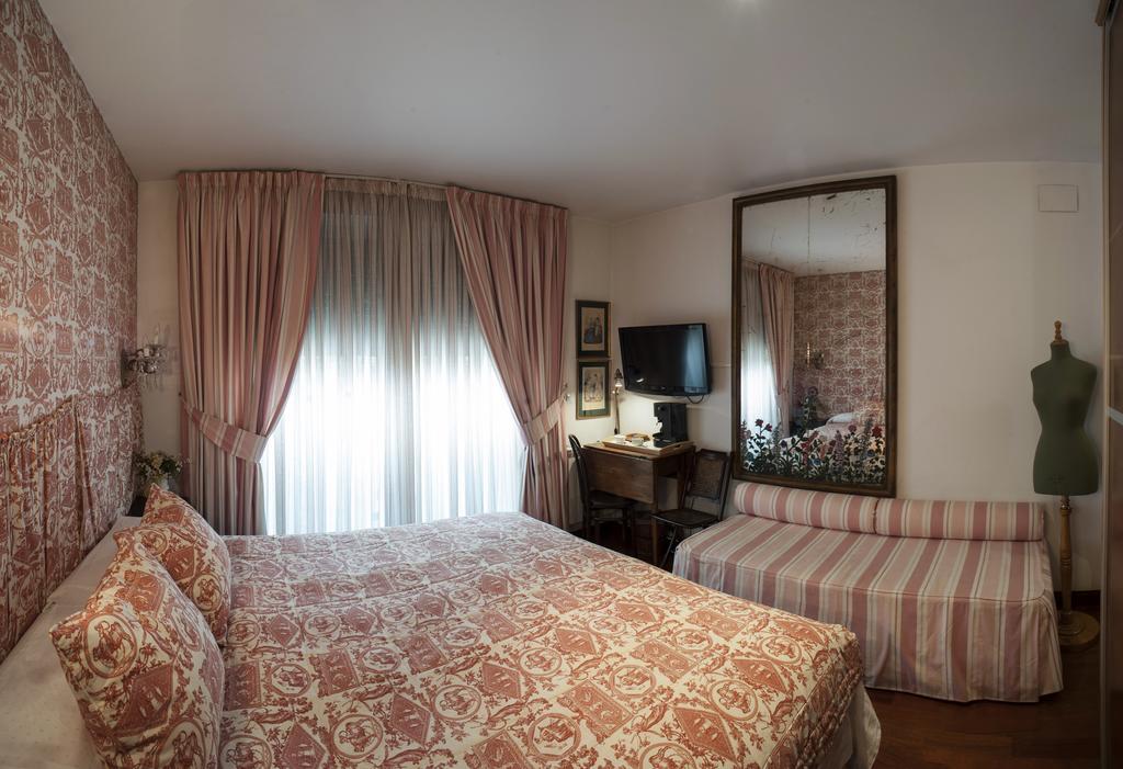 Ch Hostal Victoria Cuenca  Kültér fotó
